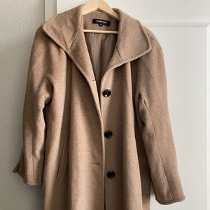 Vintage Ellen Tracy camel colored pea coat